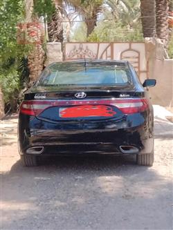 Hyundai Azera